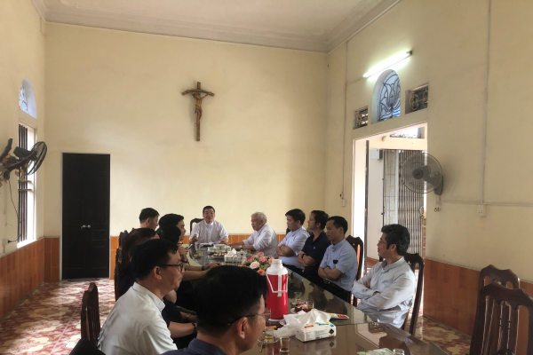 Các linh mục Giáo hạt Tây Hưng Yên họp mặt tháng 5/2023