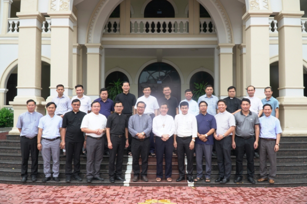 Ban tổ chức cùng quý cha đại diện 11 Giáo phận trong Giáo tỉnh Hà Nội họp bàn về ĐHGT lần thứ 18, ngày 25 - 26.11.2022 tại Đền Hùng - Hưng Hóa