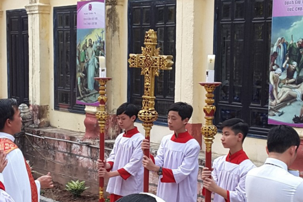 Những bài hát dùng khi đi Đàng Thánh Giá Tuần Thánh