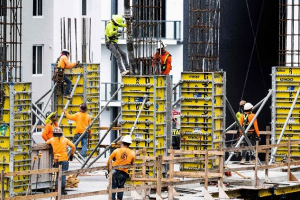 Đức Thánh Cha: Công bằng xã hội phải dựa trên nhân phẩm, tình liên đới và phụ trợ