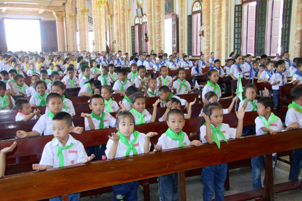 Xứ đoàn TNTT Lòng Chúa Thương Xót Đền Thánh Bác Trạch mừng kỷ niệm Sinh nhật