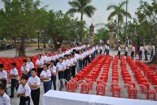Liên đoàn TNTT Giuse Khang GPTB - Lễ ra mắt xứ đoàn TNTT Vinh Sơn Liêm - Giáo xứ Lai Ổn - 2015