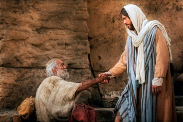 Bạn trẻ cùi Robert Naoussi “dọn đường lên trời” cho người khác