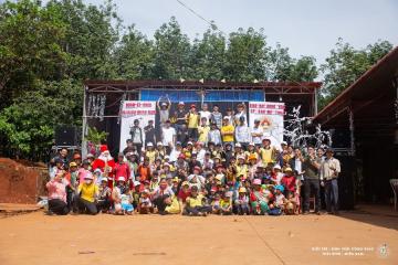 Hình ảnh: SVCG-GT Thái Bình - miền Nam - Giáng Sinh yêu thương 2020